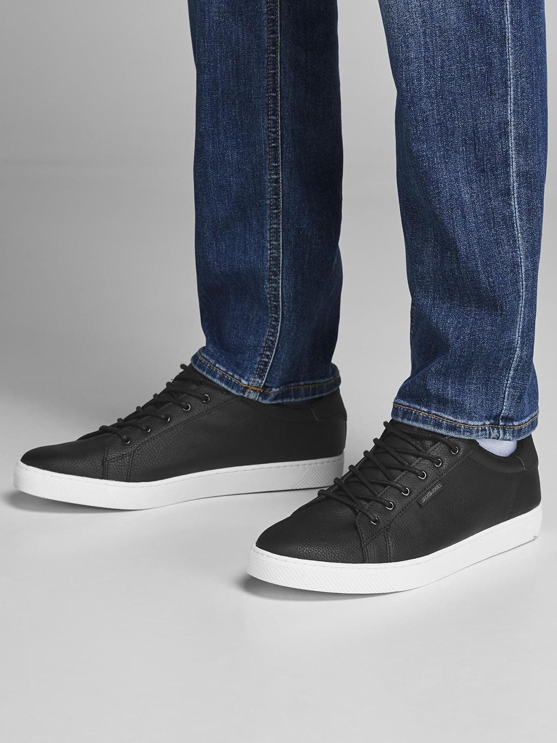 کتانی مردانه JACK & JONES مدل Trent کتانی مردانه JACK & JONES مدل Trent