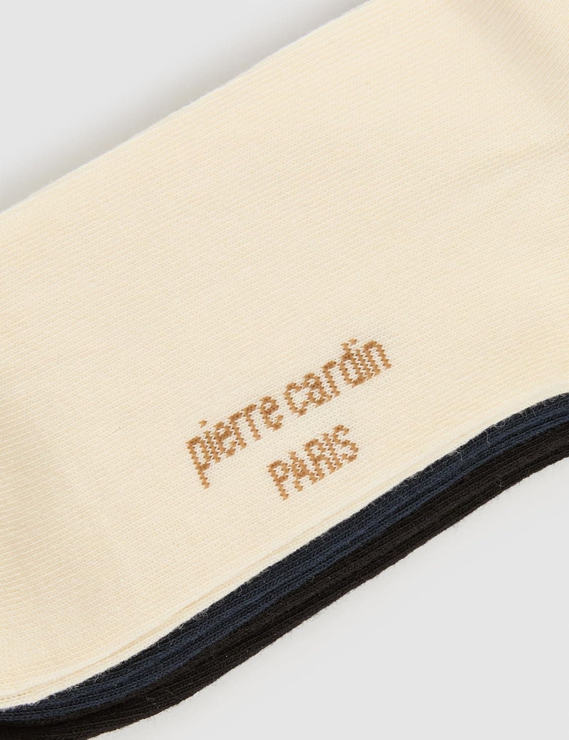 جوراب زنانه Pierre Cardin سفید مدل 50333994-VR013 جوراب زنانه Pierre Cardin سفید مدل 50333994-VR013