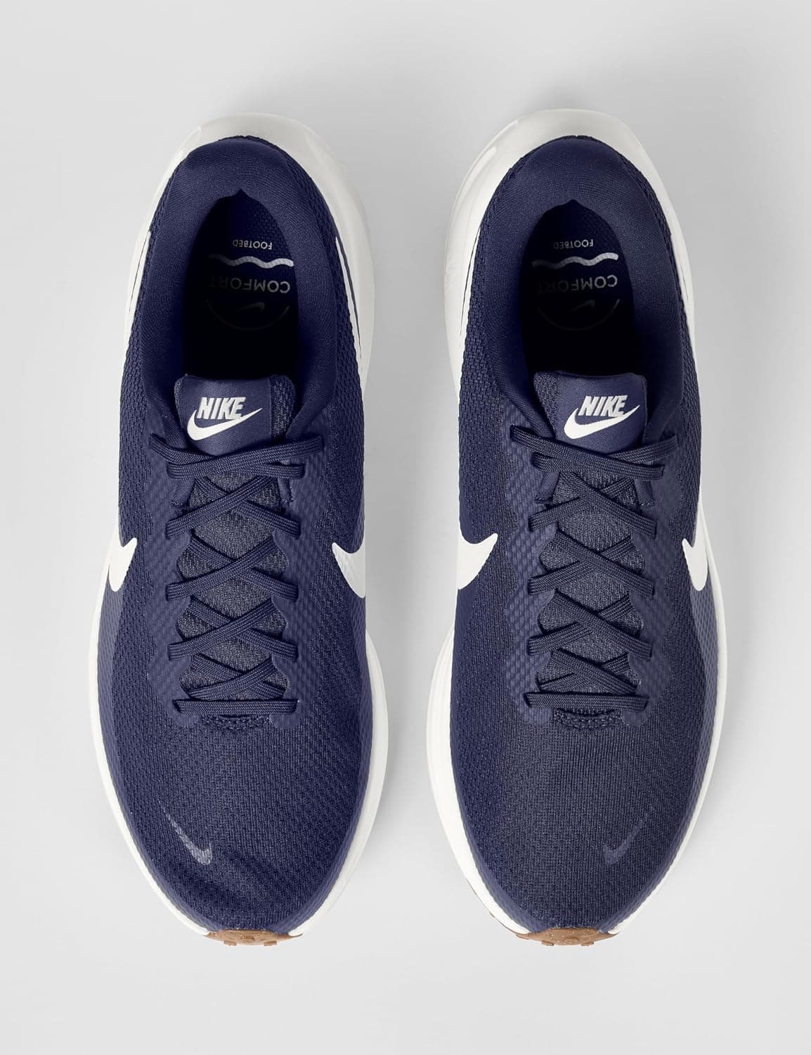 کفش اسنیکر مردانه Nike مدل Revolution 8 کفش اسنیکر مردانه Nike مدل Revolution 8