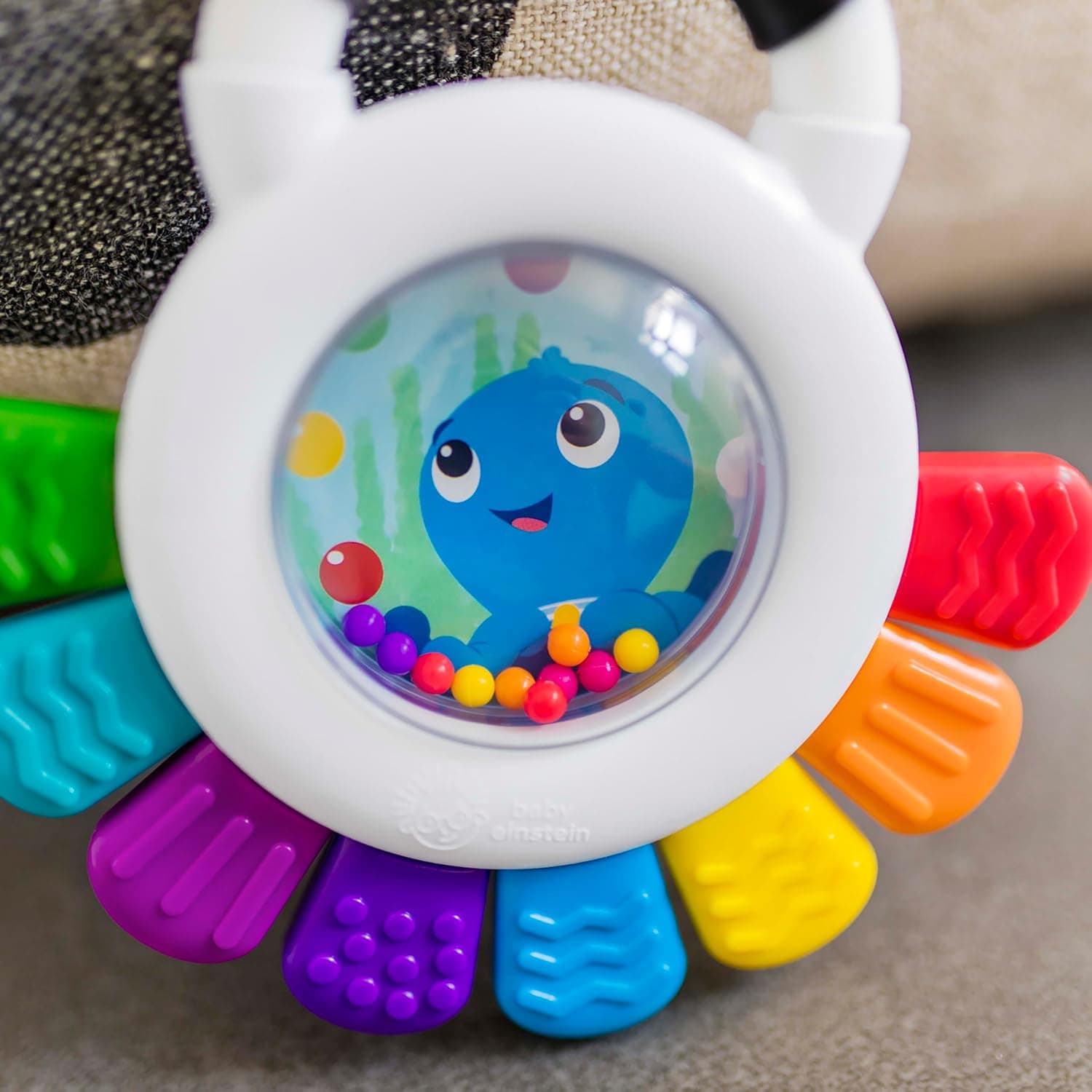 اسباببازی حسی چندمنظوره جغجغه و دندانگیر نوزاد Baby Einstein مدل Outstanding Opus The Octopus، بدون BPA، قابل خنککردن، مناسب 3 ماه به بالا، 1pk اسباببازی حسی چندمنظوره جغجغه و دندانگیر نوزاد Baby Einstein مدل Outstanding Opus The Octopus، بدون BPA، قابل خنککردن، مناسب 3 ماه به بالا، 1pk