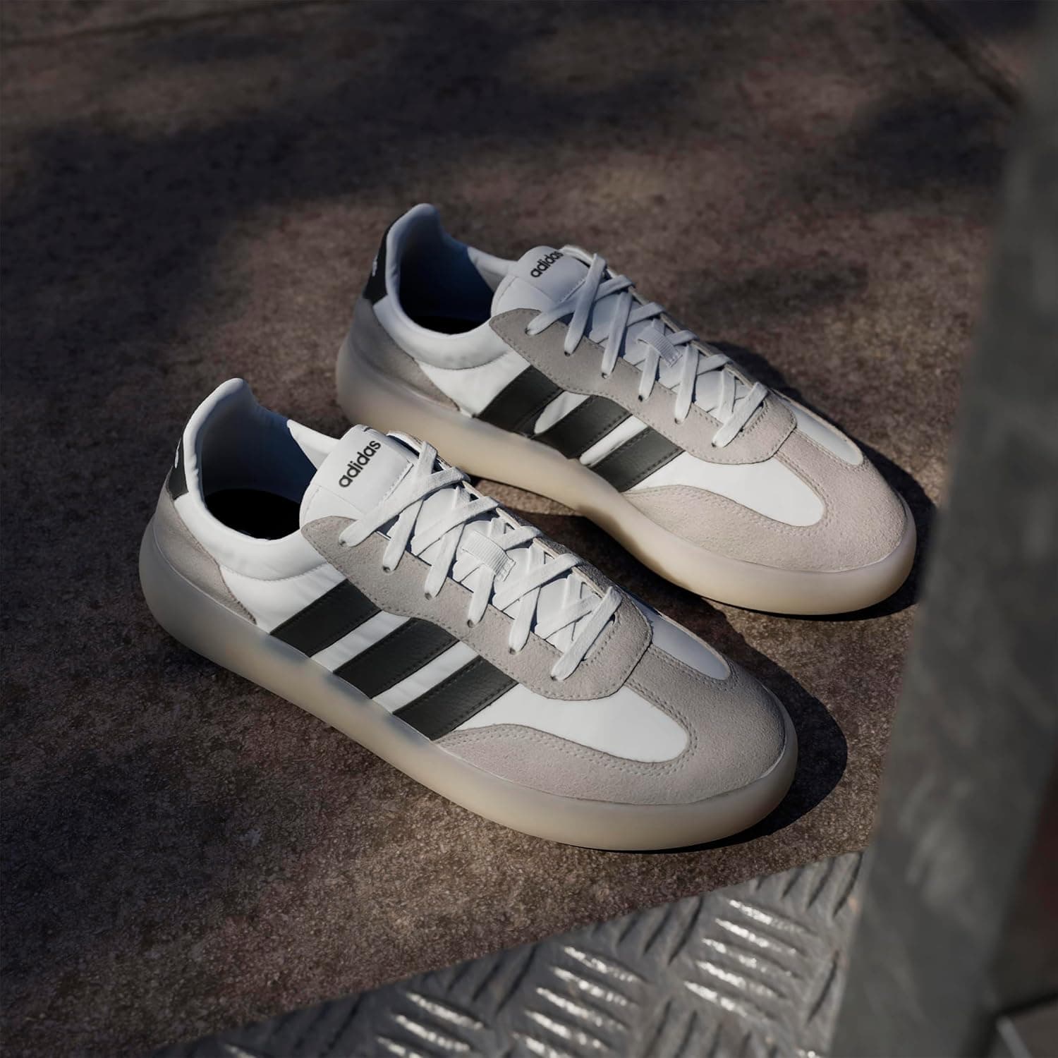 کفش ورزشی مردانه adidas مدل Barreda Decode کفش ورزشی مردانه adidas مدل Barreda Decode