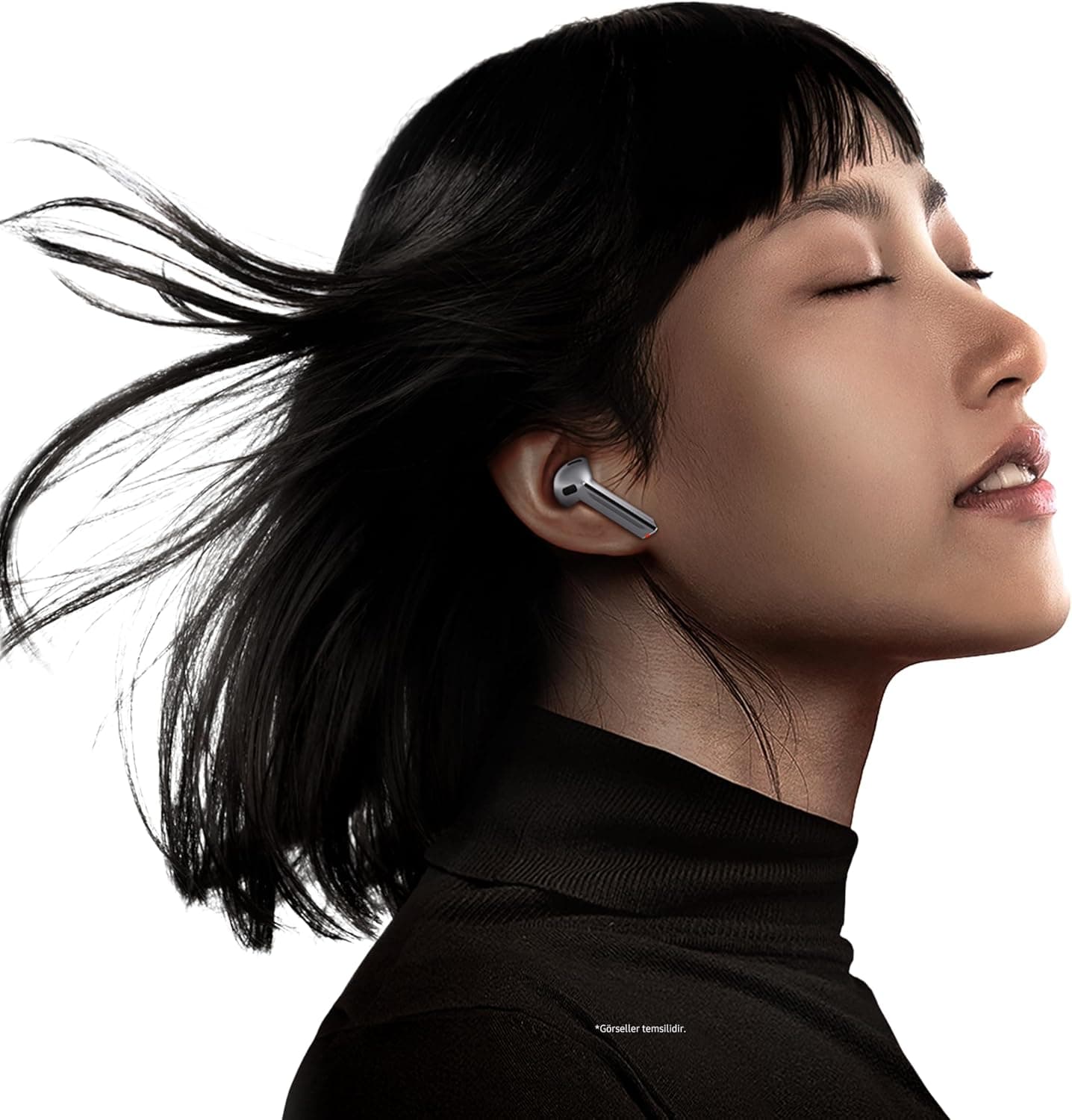 هندزفری بیسیم Samsung نقرهای با قابلیت حذف نویز فعال Galaxy Buds3 هندزفری بیسیم Samsung نقرهای با قابلیت حذف نویز فعال Galaxy Buds3