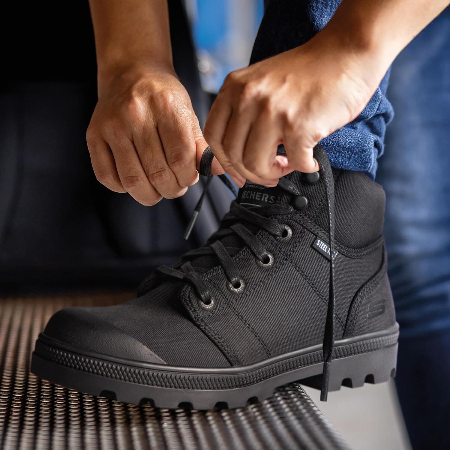 بوت کاری صنعتی زنانه Skechers بوت کاری صنعتی زنانه Skechers