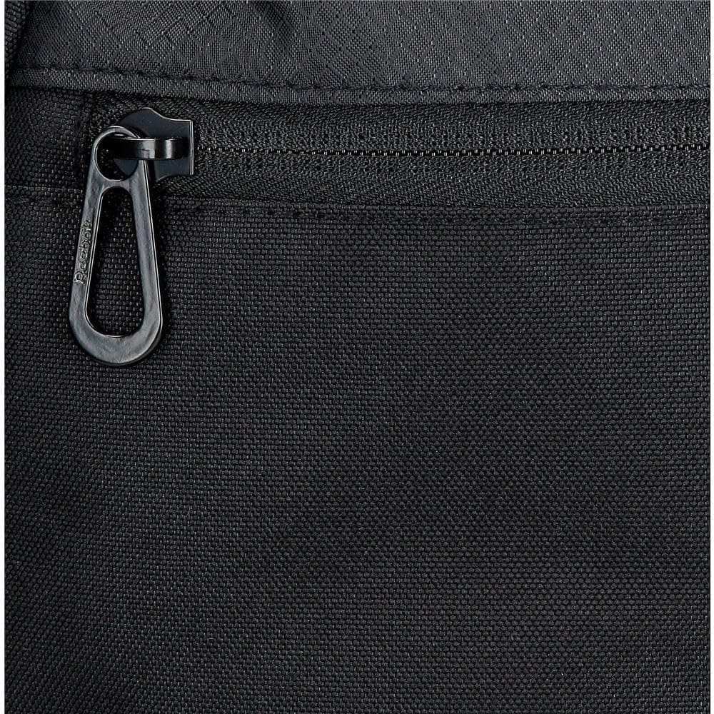 ساک سفری Reebok مشکی 40CM مدل Wayland ساک سفری Reebok مشکی 40CM مدل Wayland