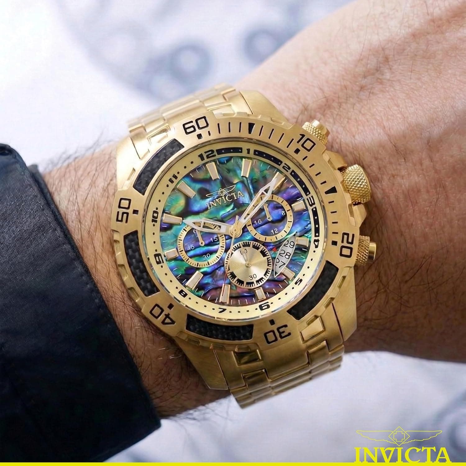 ساعت مچی مردانه Invicta Pro Diver Scuba کوارتز کرنوگراف با قاب فیبر کربن، صفحه آبالون و بند فلزی 50mm ساعت مچی مردانه Invicta Pro Diver Scuba کوارتز کرنوگراف با قاب فیبر کربن، صفحه آبالون و بند فلزی 50mm