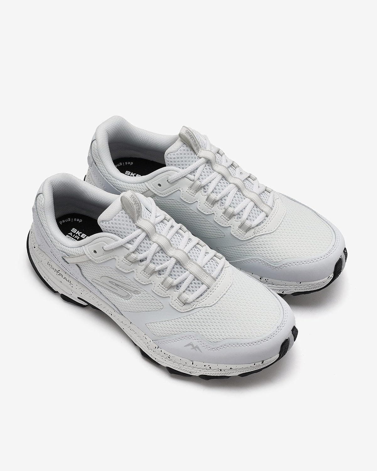 کفش دویدن زنانه Skechers سفید مدل GO RUN TRAIL ALTITUDE 2.0 - RAVINE کفش دویدن زنانه Skechers سفید مدل GO RUN TRAIL ALTITUDE 2.0 - RAVINE