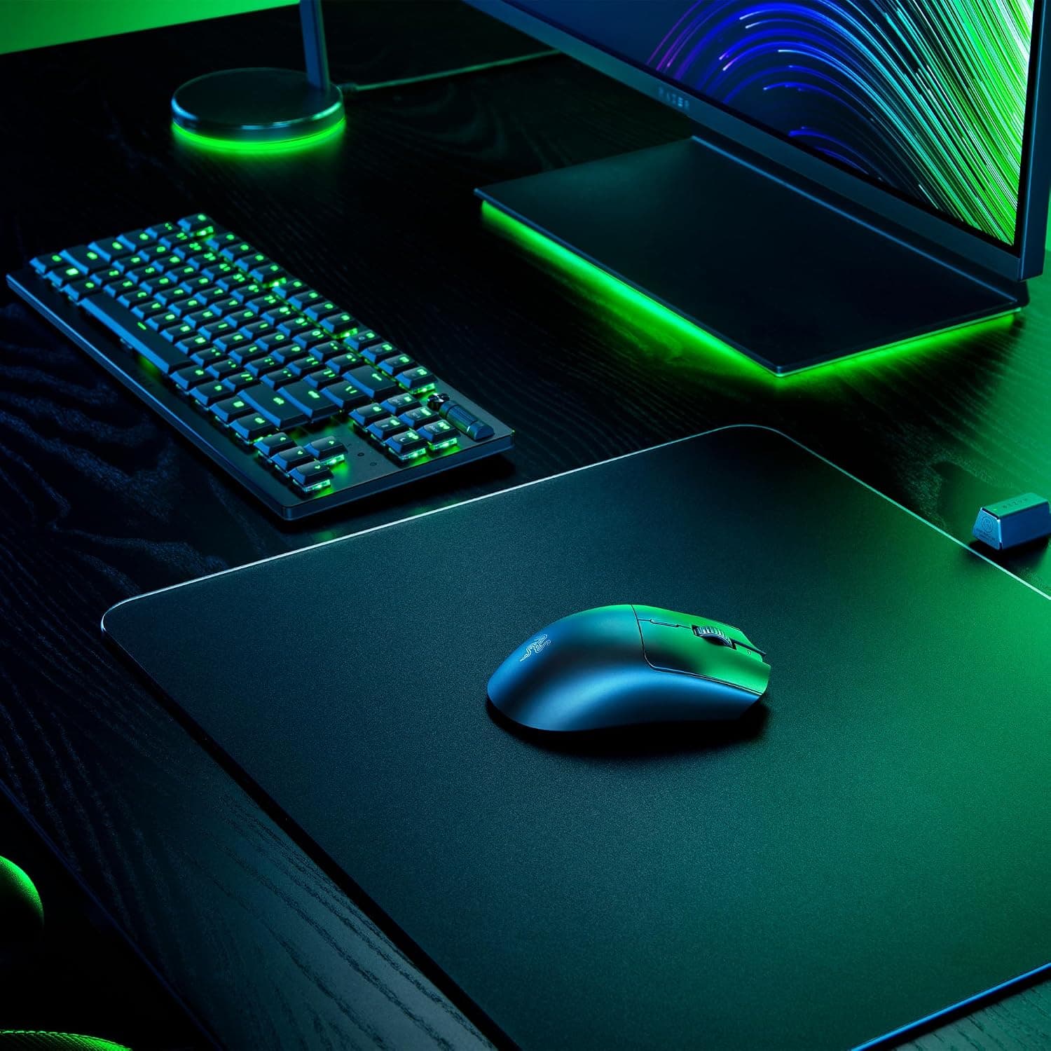 ماوس بیسیم گیمینگ Razer با حسگر نوری Focus Pro 30K مدل Viper V3 HyperSpeed مشکی ماوس بیسیم گیمینگ Razer با حسگر نوری Focus Pro 30K مدل Viper V3 HyperSpeed مشکی