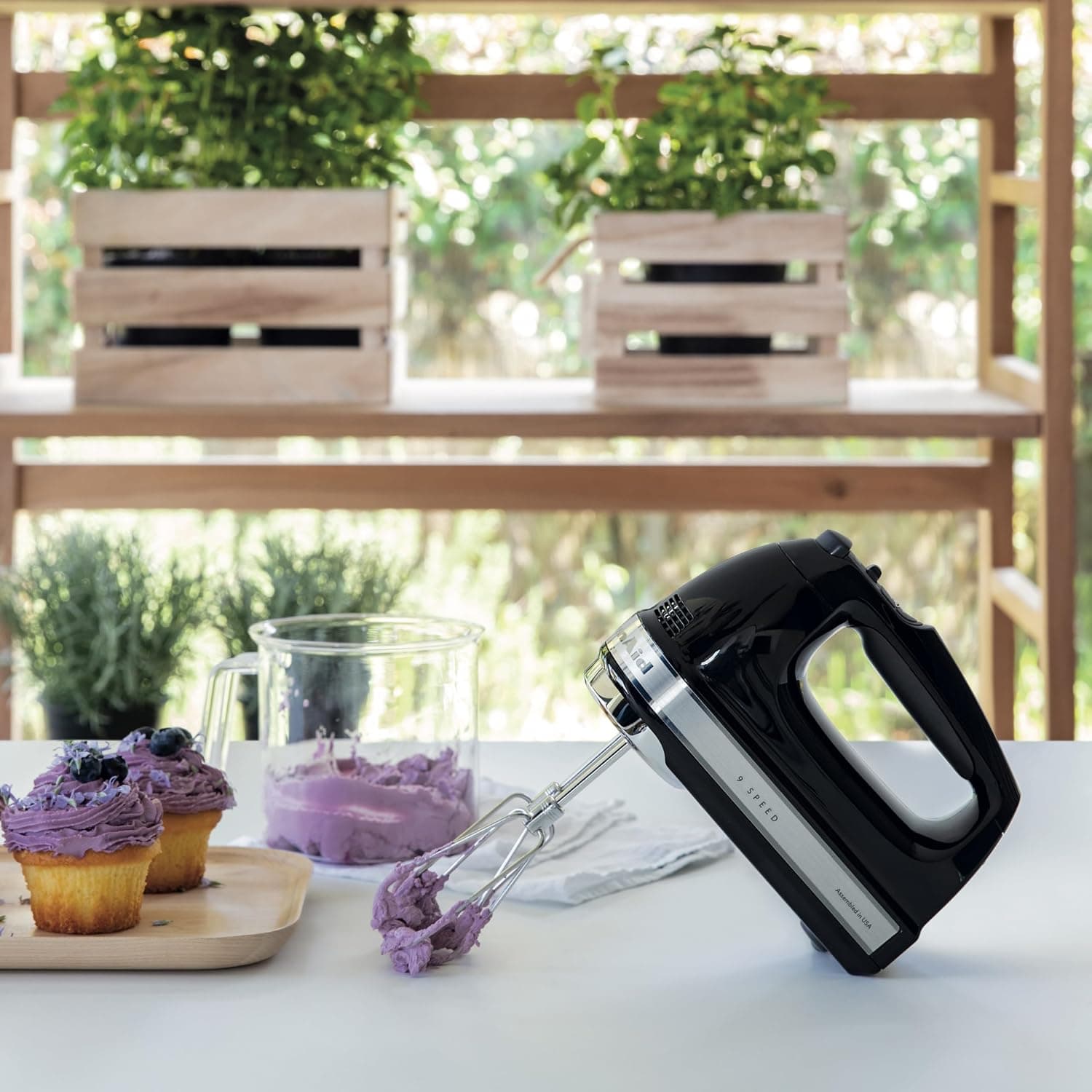 همزن دستی 9 سرعته KitchenAid مشکی اونیکس مدل 5KHM9212 همزن دستی 9 سرعته KitchenAid مشکی اونیکس مدل 5KHM9212