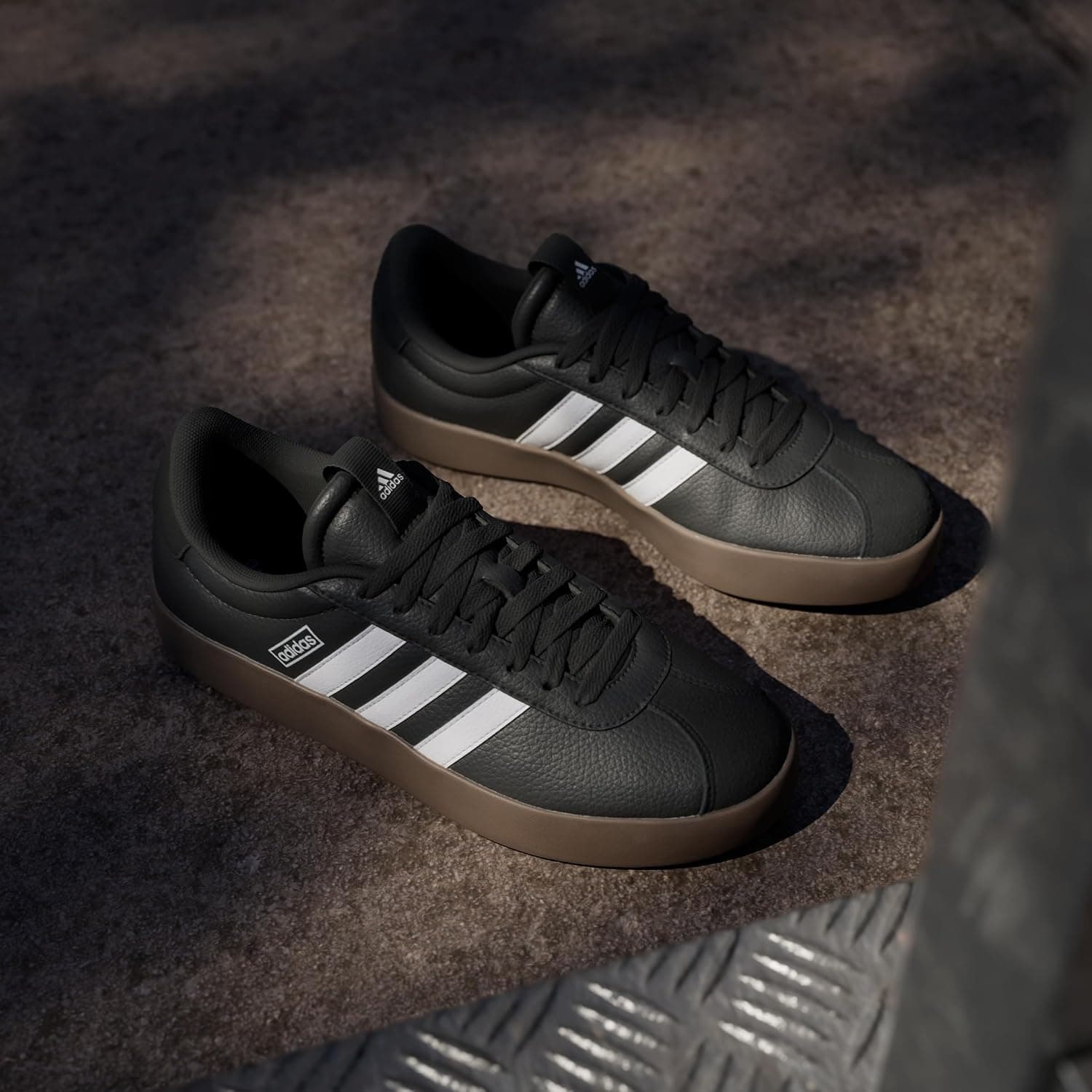 کفش ورزشی زنانه adidas VL Court کفش ورزشی زنانه adidas VL Court