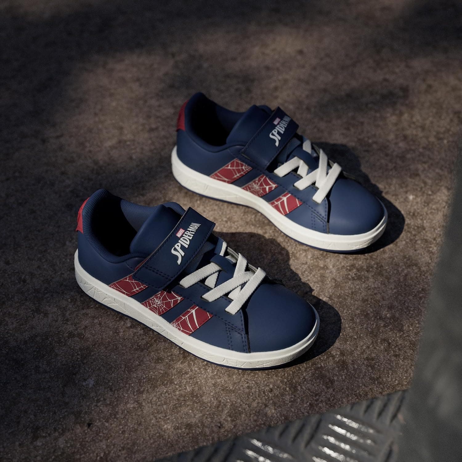 کفش اسنیکر بچگانه adidas مدل Grand Court Spider Man 01-JS0778-4 کفش اسنیکر بچگانه adidas مدل Grand Court Spider Man 01-JS0778-4