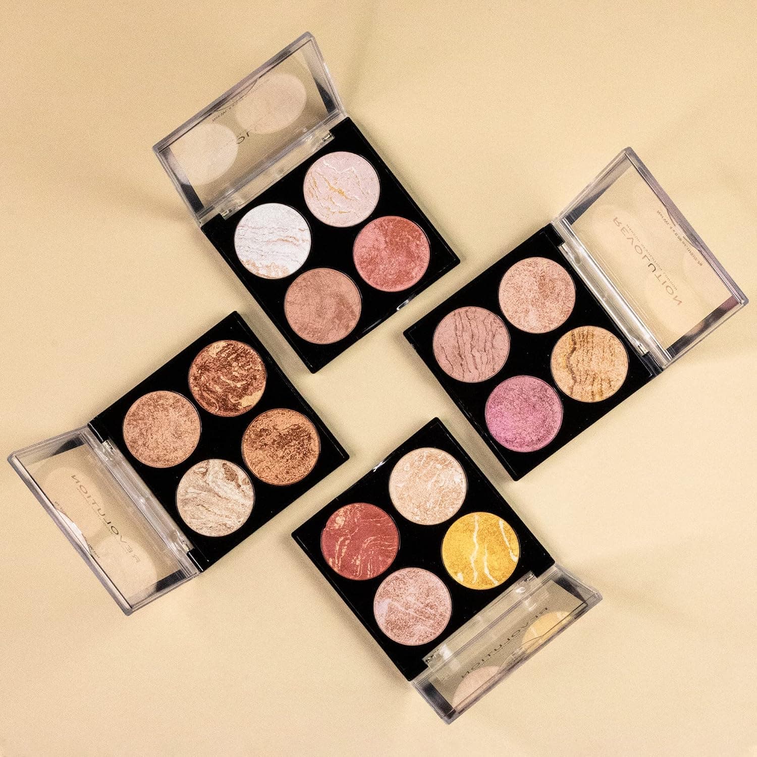 کیت رژگونه Makeup Revolution مدل Don't Hold Back کیت رژگونه Makeup Revolution مدل Don't Hold Back
