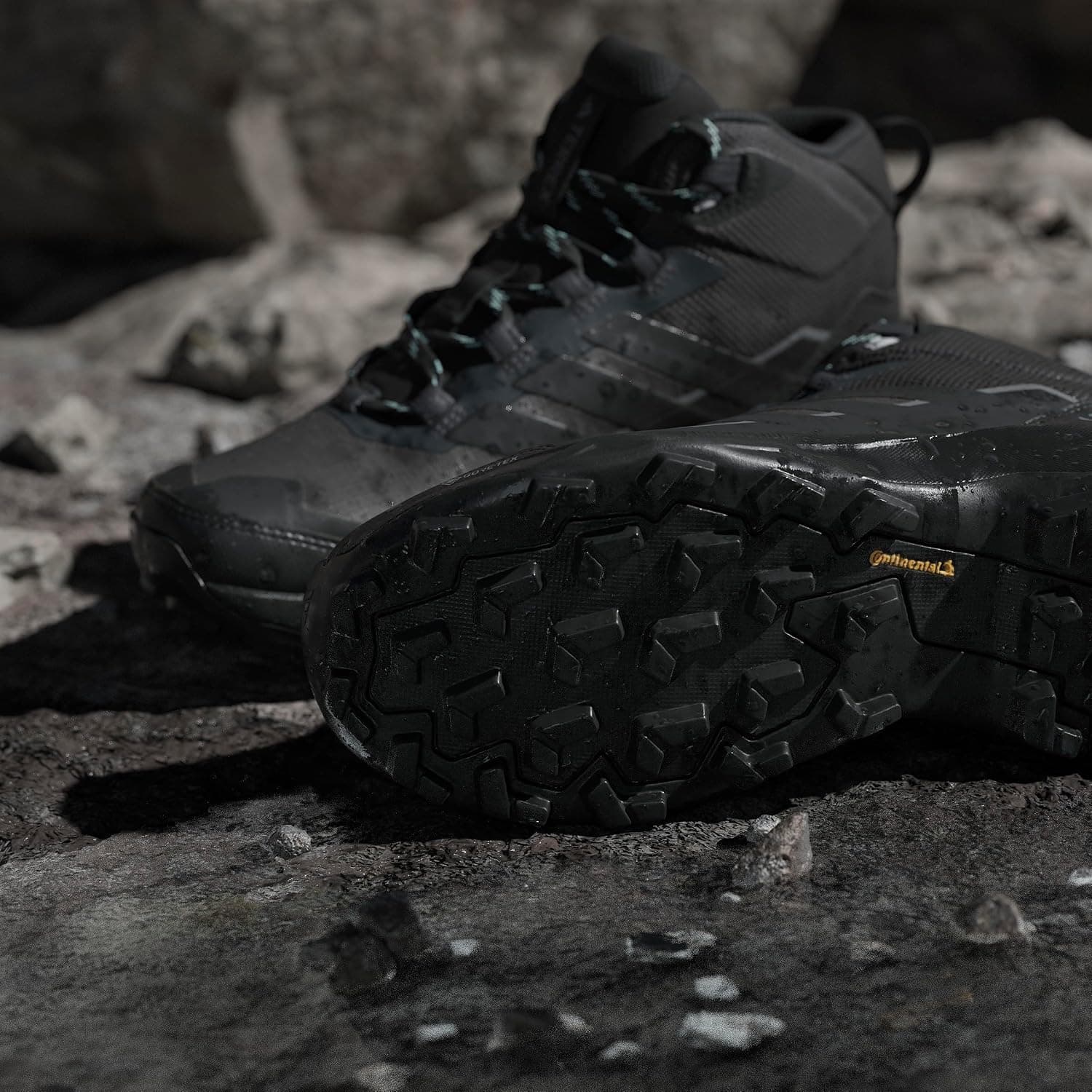 کفش کوهنوردی زنانه adidas Terrex Skychaser Ax5 Mid Gore-tex کفش کوهنوردی زنانه adidas Terrex Skychaser Ax5 Mid Gore-tex
