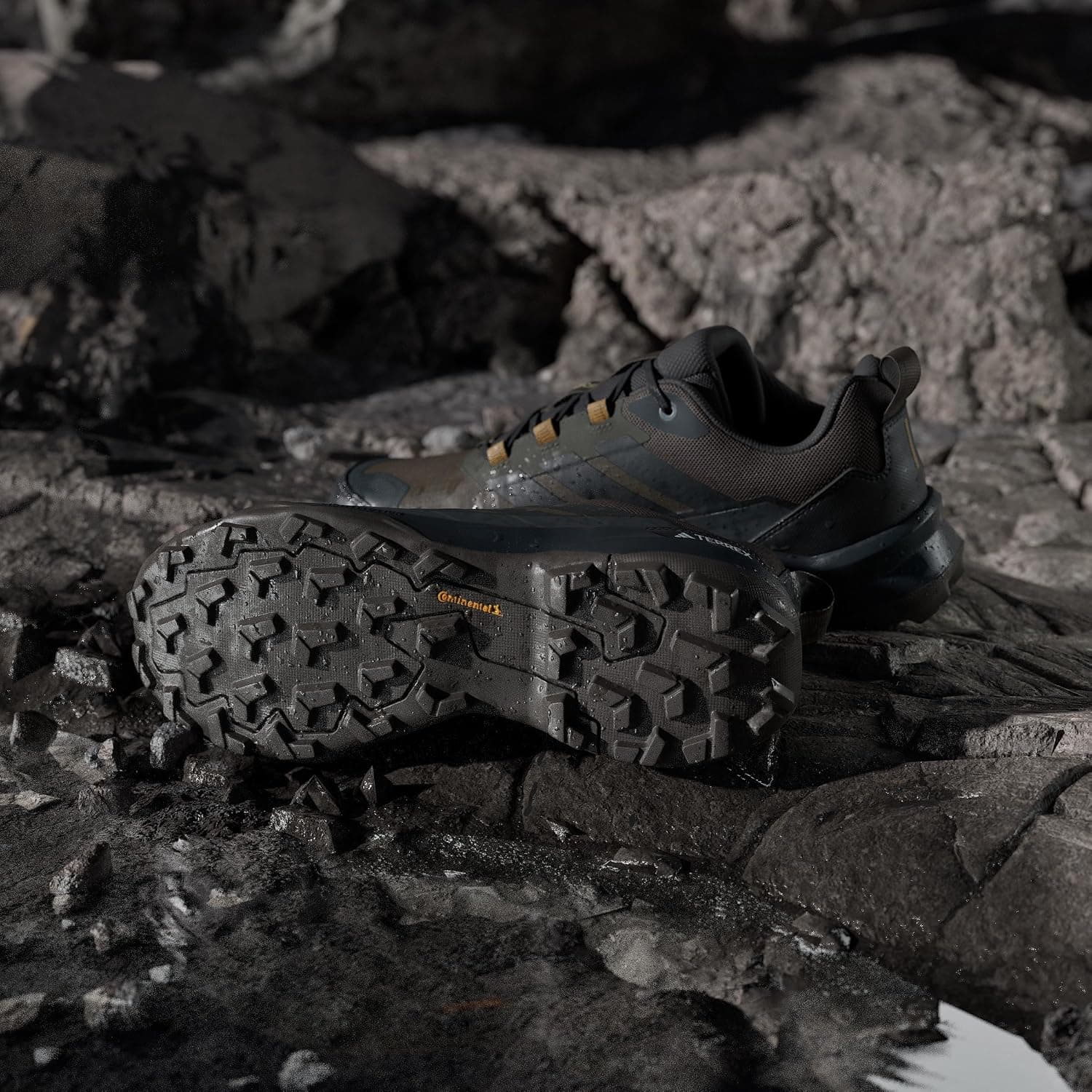 کفش پیادهروی مردانه adidas Gore-tex Terrex Skychaser Ax5 کفش پیادهروی مردانه adidas Gore-tex Terrex Skychaser Ax5
