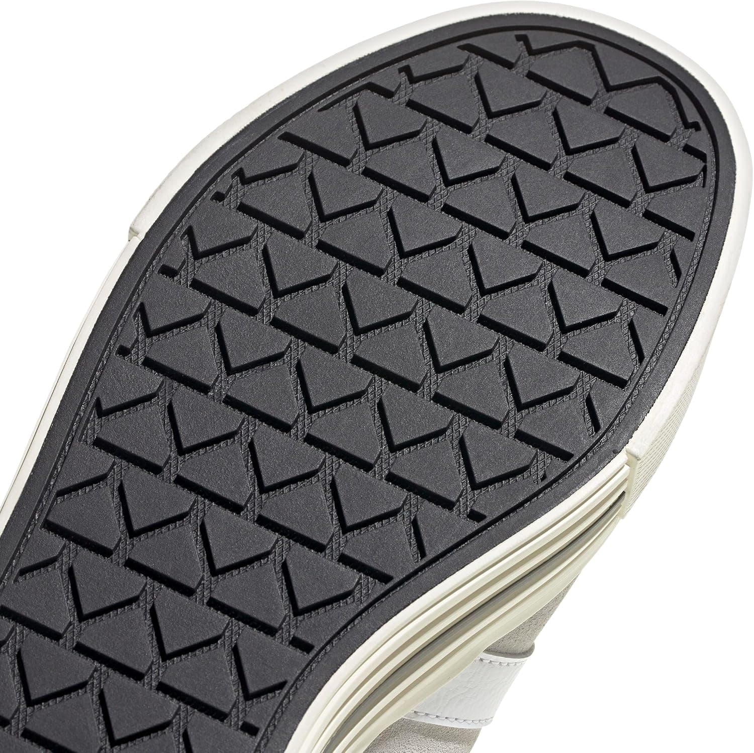 کفش یونیسکس adidas مدل Daily 4.0 ساق کوتاه غیرفوتبالی کفش یونیسکس adidas مدل Daily 4.0 ساق کوتاه غیرفوتبالی