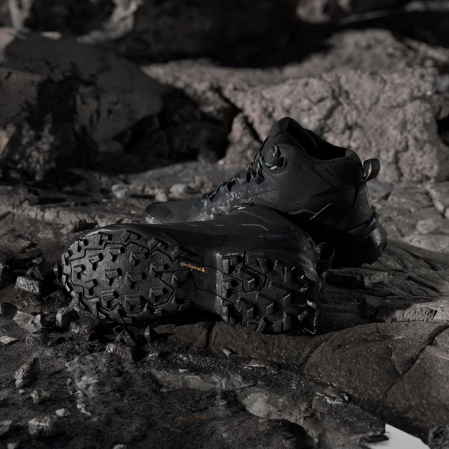 کفش کوهنوردی زنانه adidas Terrex Skychaser Ax5 Mid Gore-tex کفش کوهنوردی زنانه adidas Terrex Skychaser Ax5 Mid Gore-tex