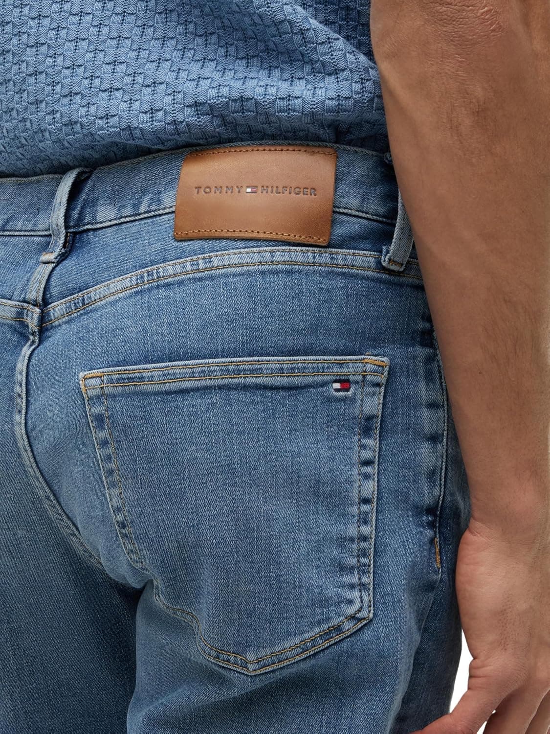 شلوار جین مردانه Tommy Hilfiger آبی روشن مدل CORE DENTON شلوار جین مردانه Tommy Hilfiger آبی روشن مدل CORE DENTON