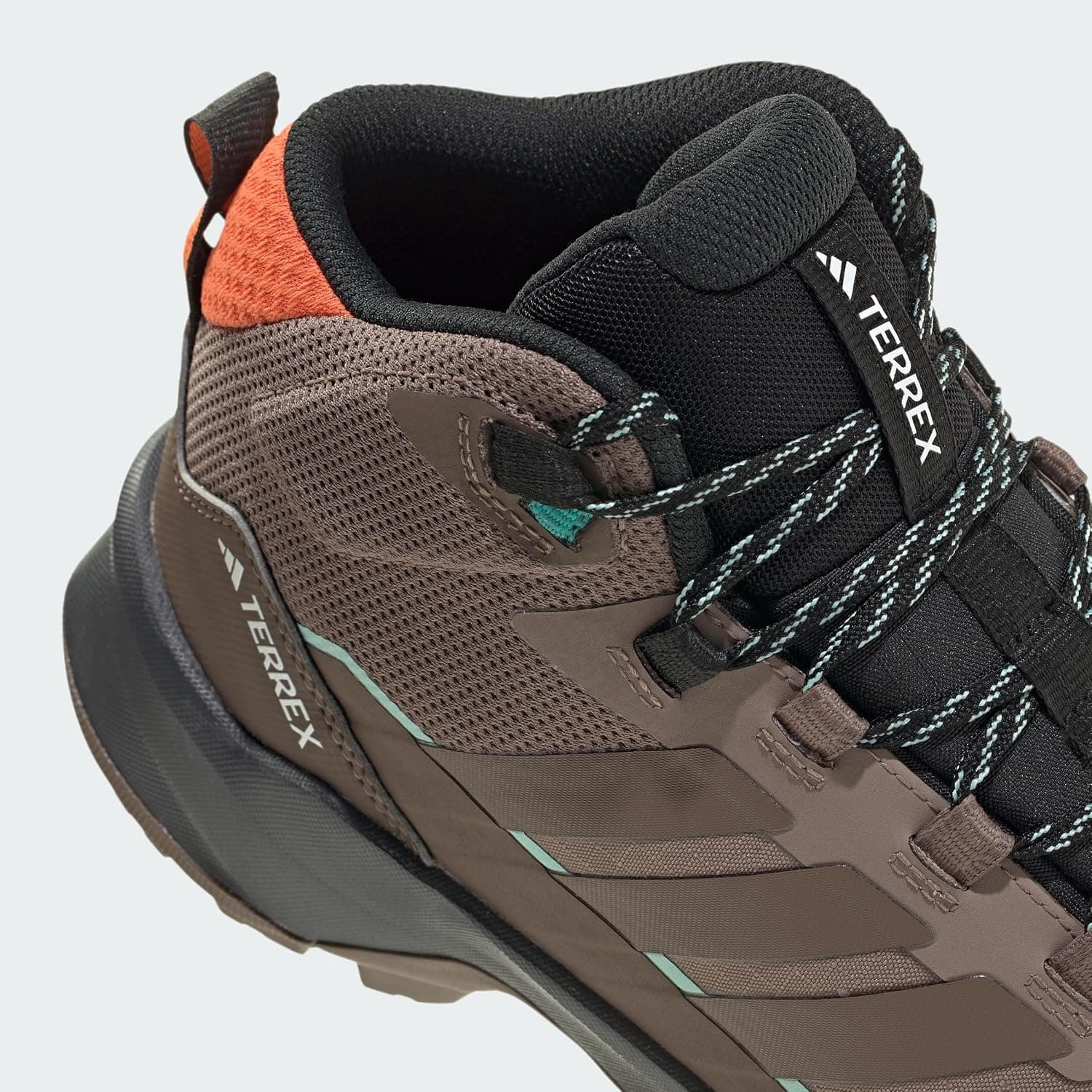 کفش پیادهروی زنانه adidas TERREX مدل SKYCHASER AX5 W کفش پیادهروی زنانه adidas TERREX مدل SKYCHASER AX5 W
