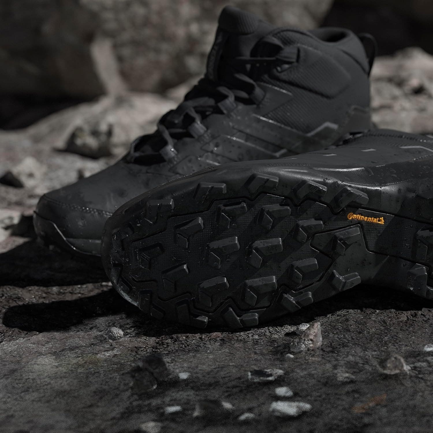 کفش طبیعتگردی ساقمتوسط adidas Terrex Skychaser AX5 Mid GORE-TEX مدل 01-JQ2210-2 کفش طبیعتگردی ساقمتوسط adidas Terrex Skychaser AX5 Mid GORE-TEX مدل 01-JQ2210-2