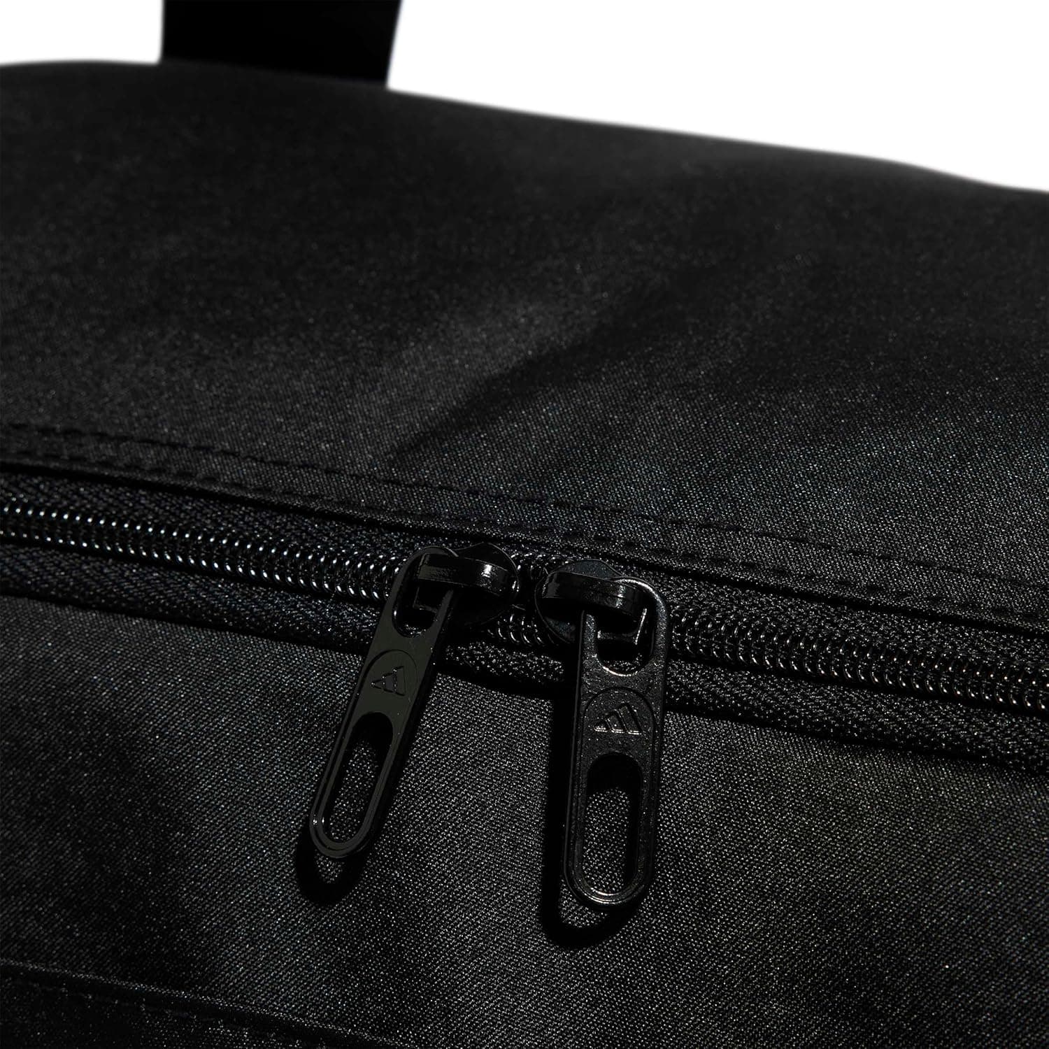 ساک ورزشی یونیسکس adidas مدل LINEAR DUFFEL S مشکی و سفید ساک ورزشی یونیسکس adidas مدل LINEAR DUFFEL S مشکی و سفید