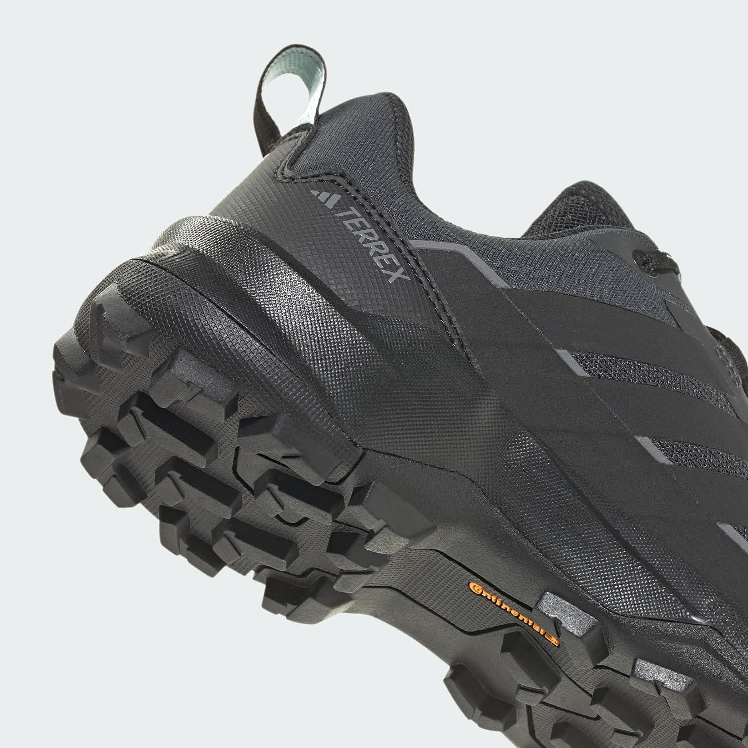 کفش پیادهروی زنانه adidas مدل TERREX SKYCHASER AX5 W کفش پیادهروی زنانه adidas مدل TERREX SKYCHASER AX5 W