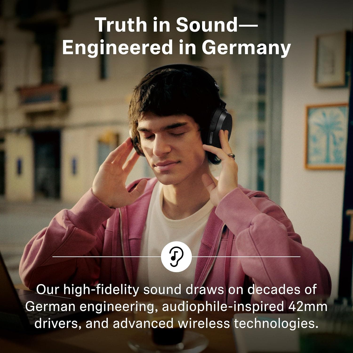 هدفون بیسیم Sennheiser Momentum 5 با حذف نویز مشکی هدفون بیسیم Sennheiser Momentum 5 با حذف نویز مشکی