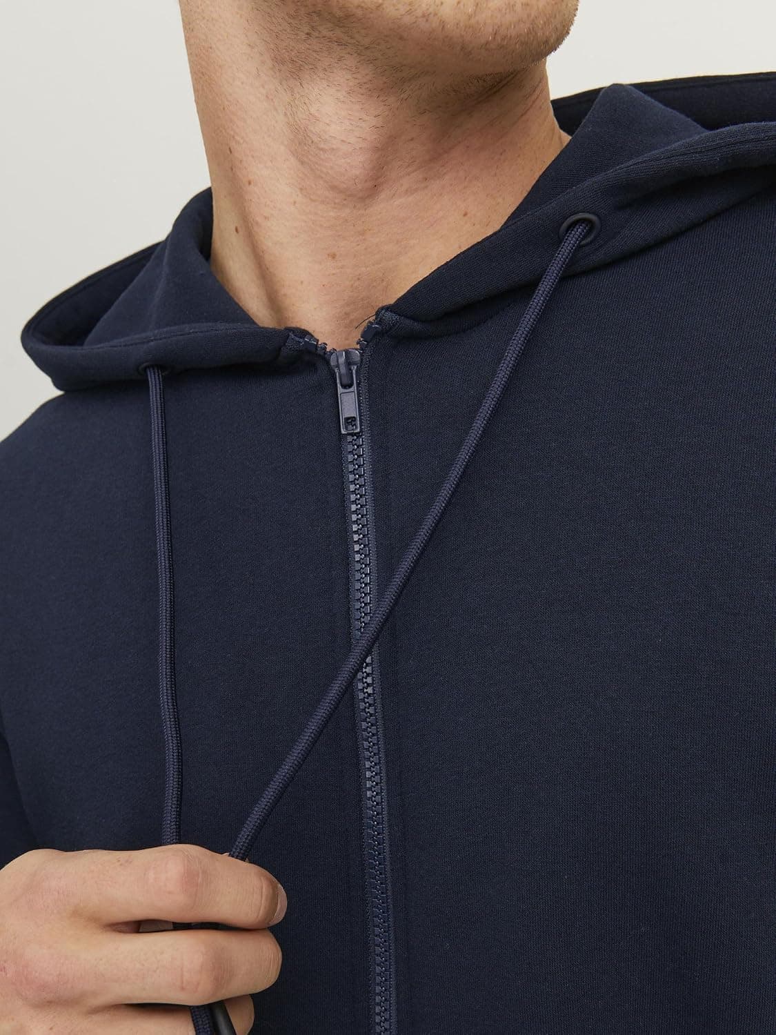 کاردیگان مردانه Jack & Jones سوئیشرت هودی زیپدار مدل JJEBRADLEY کاردیگان مردانه Jack & Jones سوئیشرت هودی زیپدار مدل JJEBRADLEY