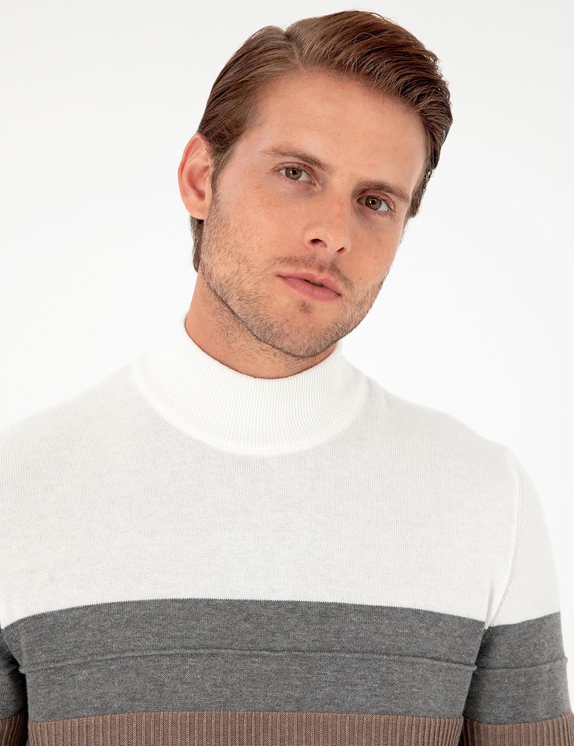 پلیور مردانه Pierre Cardin قاقمی ملانژ مدل 50300526-VR174 پلیور مردانه Pierre Cardin قاقمی ملانژ مدل 50300526-VR174